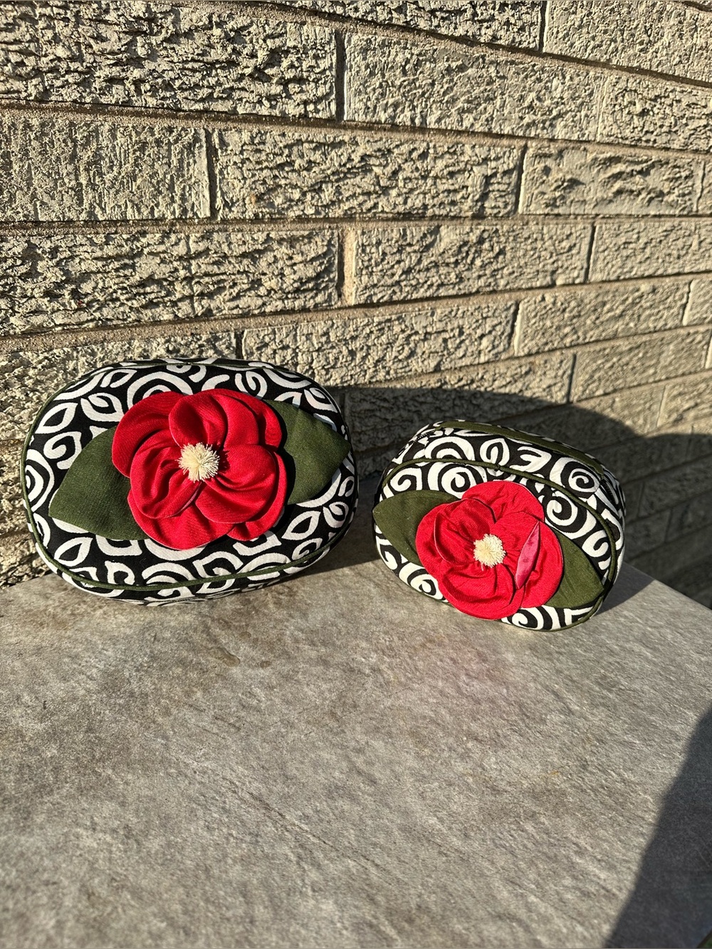 Goody Goody California Black White Swirl Red Flower Soft Case / Pouch 2 pcs